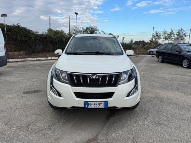 Auto - Mahindra xuv500 2.2 16v fwd w8