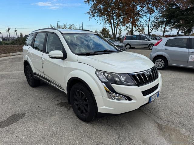 Auto - Mahindra xuv500 2.2 16v fwd w8