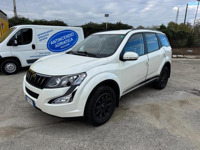 Auto - Mahindra xuv500 2.2 16v fwd w8