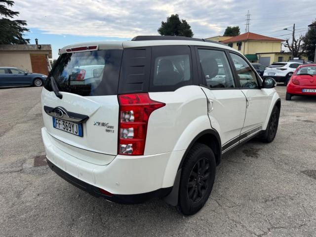 Auto - Mahindra xuv500 2.2 16v fwd w8