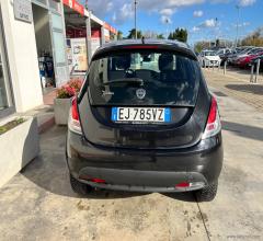 Auto - Lancia ypsilon 1.2 69 cv 5p. gold