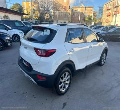 Auto - Kia stonic 1.2 dpi urban