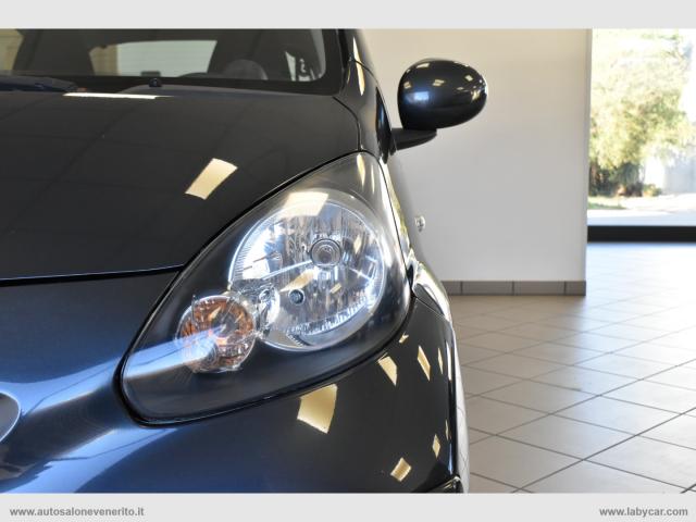 Auto - Toyota aygo 1.0 vvt-i 3p. sol