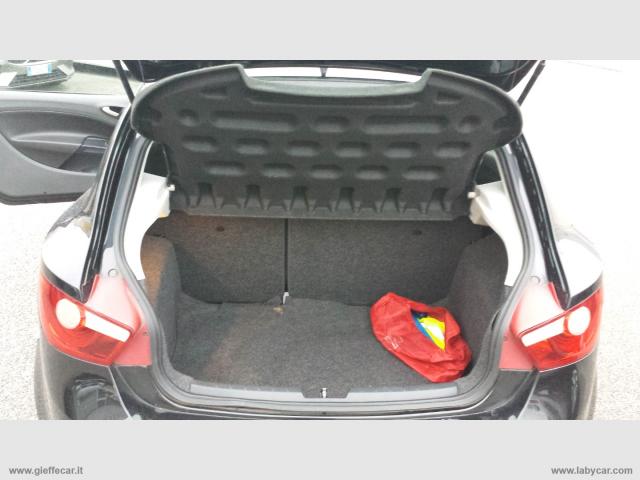 Auto - Seat ibiza 1.6 tdi cr 3p. style