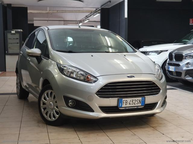 Auto - Ford fiesta 1.4 5p. bz.- gpl