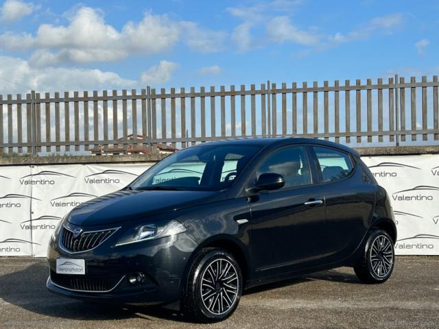 Auto - Lancia ypsilon 1.0 firefly 5p.s&s hyb. eco gold