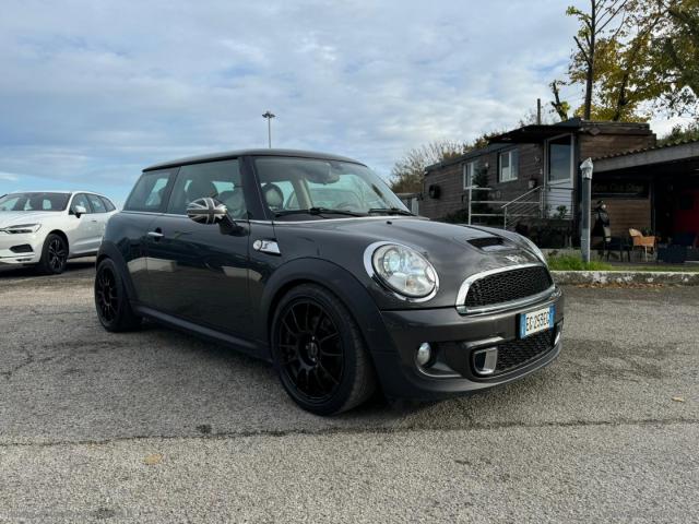 Auto - Mini mini 1.6 16v cooper s chili