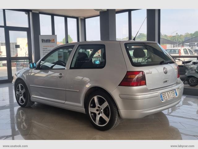 Auto - Volkswagen golf 1.8 t 20v 3p. gti