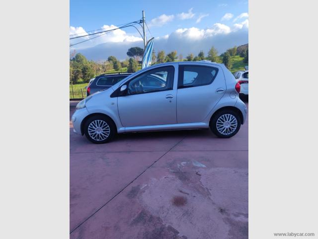 Auto - Toyota aygo 1.4 d 5p. sol