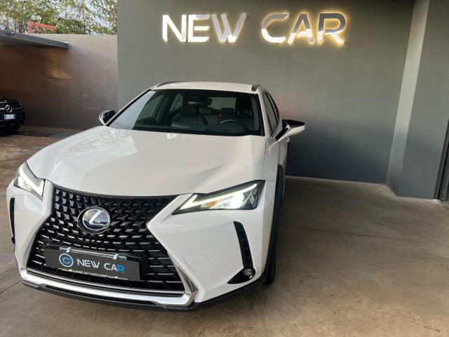 Auto - Lexus ux hybrid business