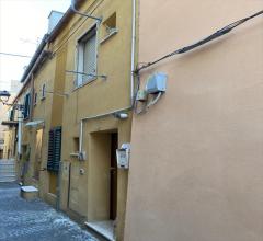 Casa indipendente in vendita a chieti centro storico