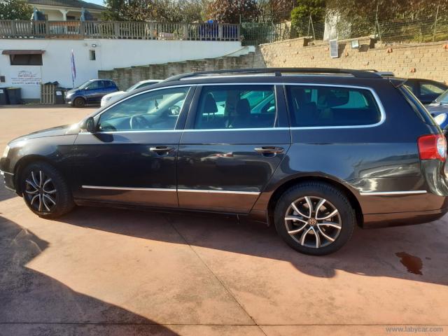 Auto - Volkswagen passat 2.0 tdi dpf var. highline