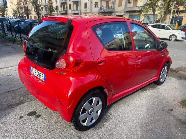 Auto - Toyota aygo 1.0 vvt-i 5p. sol