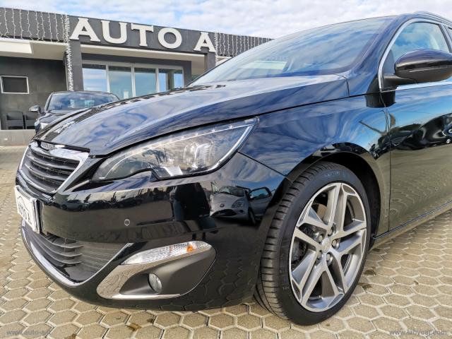 Auto - Peugeot 308 bluehdi 150 s&s sw allure