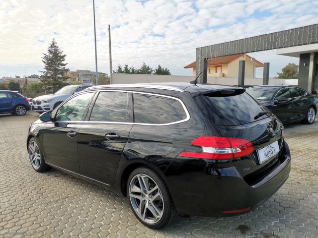 Auto - Peugeot 308 bluehdi 150 s&s sw allure