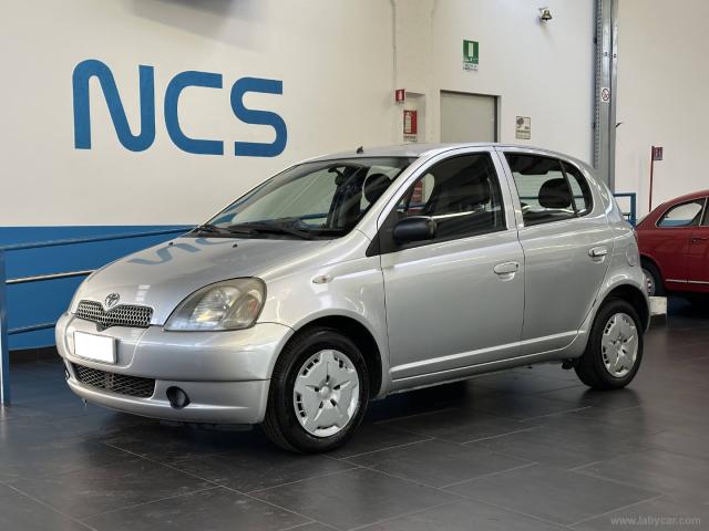 Auto - Toyota yaris 1.3 16v 5p. luna