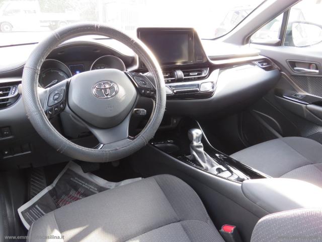 Auto - Toyota c-hr 1.8 hybrid e-cvt lounge