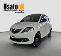 Lancia ypsilon 1.0 firefly 5p. s&s hybrid