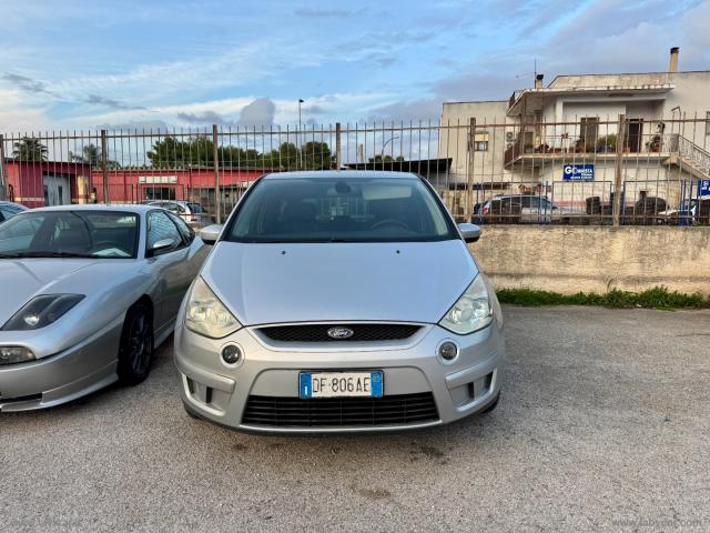 Ford s-max 2.0 tdci 140 cv titanium