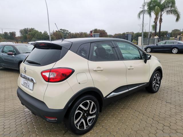 Auto - Renault captur 1.5 dci 8v 90 cv s&s ener. r-link