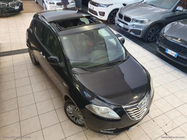 Auto - Lancia ypsilon 1.2 69 cv 5p. s&s platinum