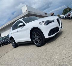 Auto - Alfa romeo stelvio 2.2 t.diesel 180cv at8 rwd super