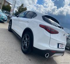 Auto - Alfa romeo stelvio 2.2 t.diesel 180cv at8 rwd super