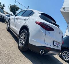 Auto - Alfa romeo stelvio 2.2 t.diesel 190 cv at8 q4 bus.