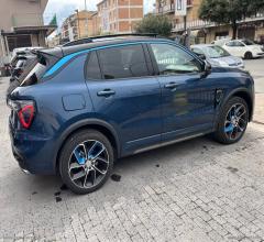 Auto - Lynk&co 01 1.5 td phev