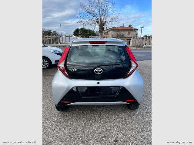 Auto - Toyota aygo connect 1.0 vvt-i 72 cv 5p. x-cite