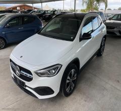 Auto - Mercedes-benz gla 220 d automatic sport