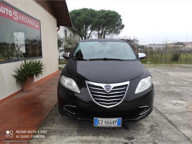 Auto - Lancia ypsilon 1.2 69 cv 5p. gpl ecochic gold