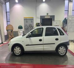 Auto - Opel corsa 1.0 12v 5p. comfort !va bene per i neopatentati !