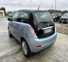 Auto - Lancia ypsilon 1.3 mjt 75 cv elle