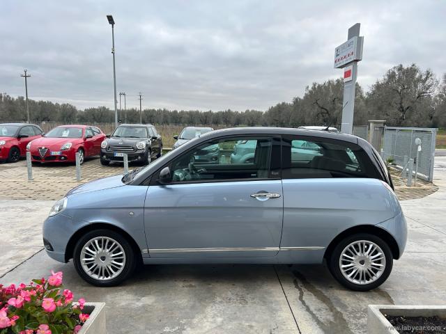 Auto - Lancia ypsilon 1.3 mjt 75 cv elle