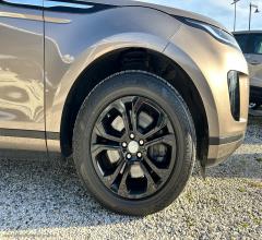 Auto - Land rover rr evoque 2.0d l.flw 150 awd r-dyn.hse