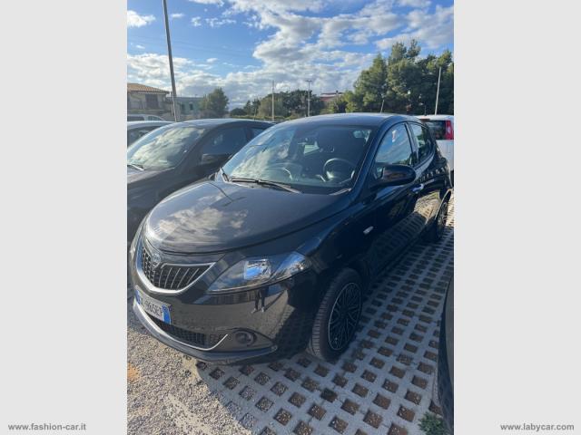 Auto - Lancia ypsilon 1.2 69 cv 5p. gpl ecochic gold