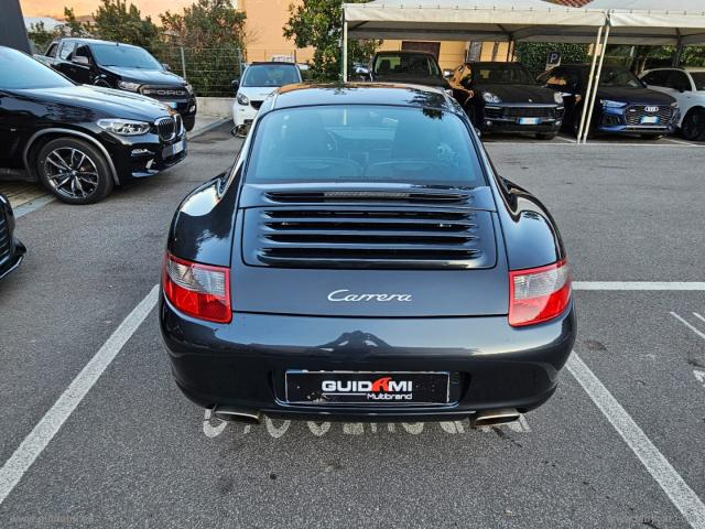 Auto - Porsche 911 carrera coupÃ©