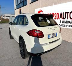 Auto - Porsche cayenne 3.0 diesel|tetto|pelle|navi|retro camera