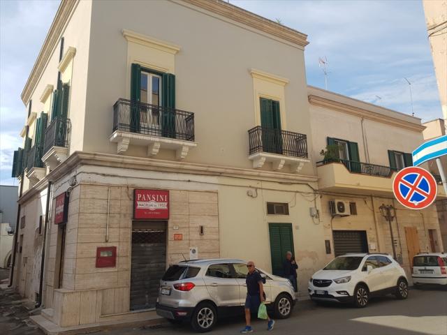 Palazzo in vendita a palagiano centro storico