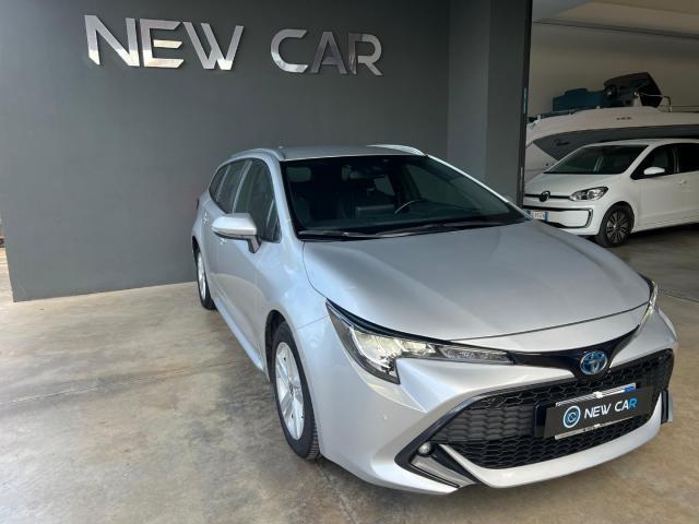 Auto - Toyota corolla 1.8 hybrid business