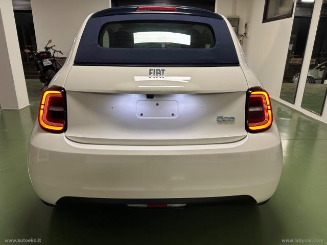 Auto - Fiat 500e icon cabrio