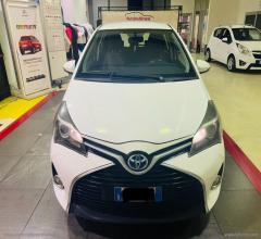 Auto - Toyota yaris 1.5 hybrid 5p. active