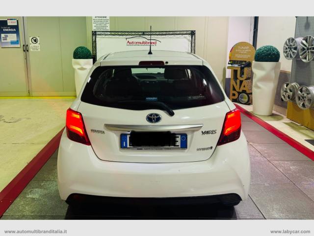 Auto - Toyota yaris 1.5 hybrid 5p. active