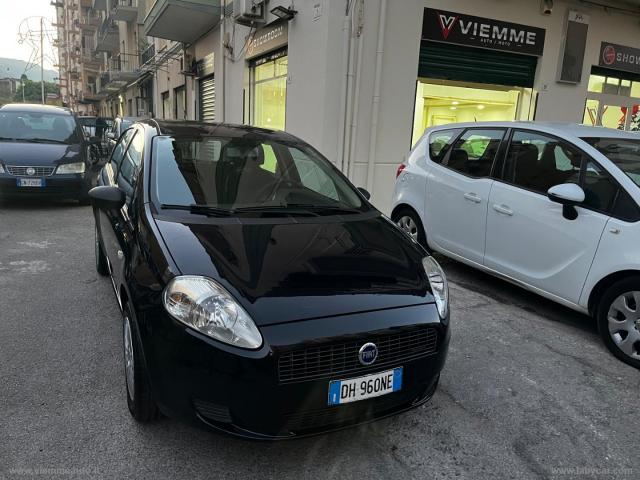 Auto - Fiat grande punto 1.3 mjt 75 cv 5p. fun