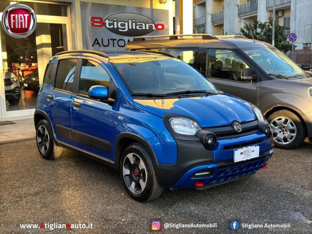 Fiat panda cross 1.0 firefly s&s hybrid