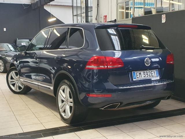 Auto - Volkswagen touareg 3.0 tdi 245 cv tip. bluem.techn.