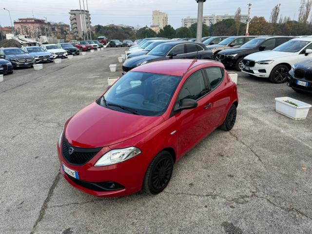 Auto - Lancia ypsilon 1.0 firefly 5p.s&s hybryd gold