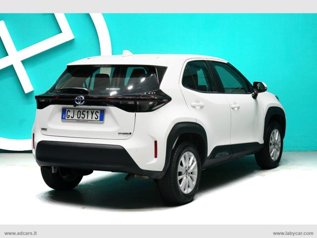 Auto - Toyota yaris cross 1.5 hyb 5p. e-cvt business