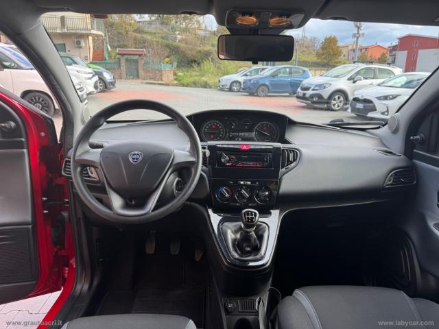 Auto - Lancia ypsilon 1.2 69 cv 5p. platinum